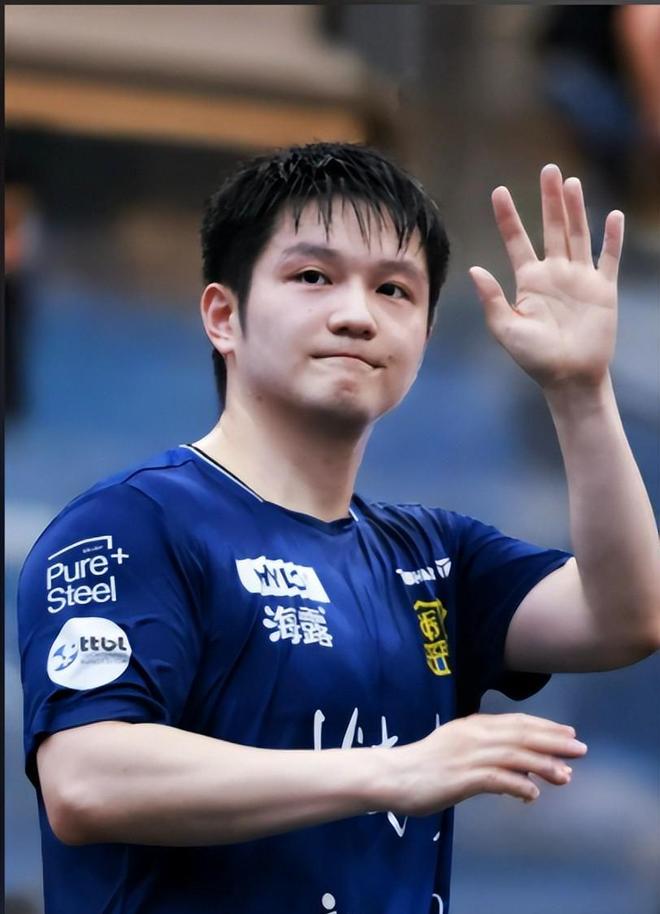 表现和全队 表现和全队