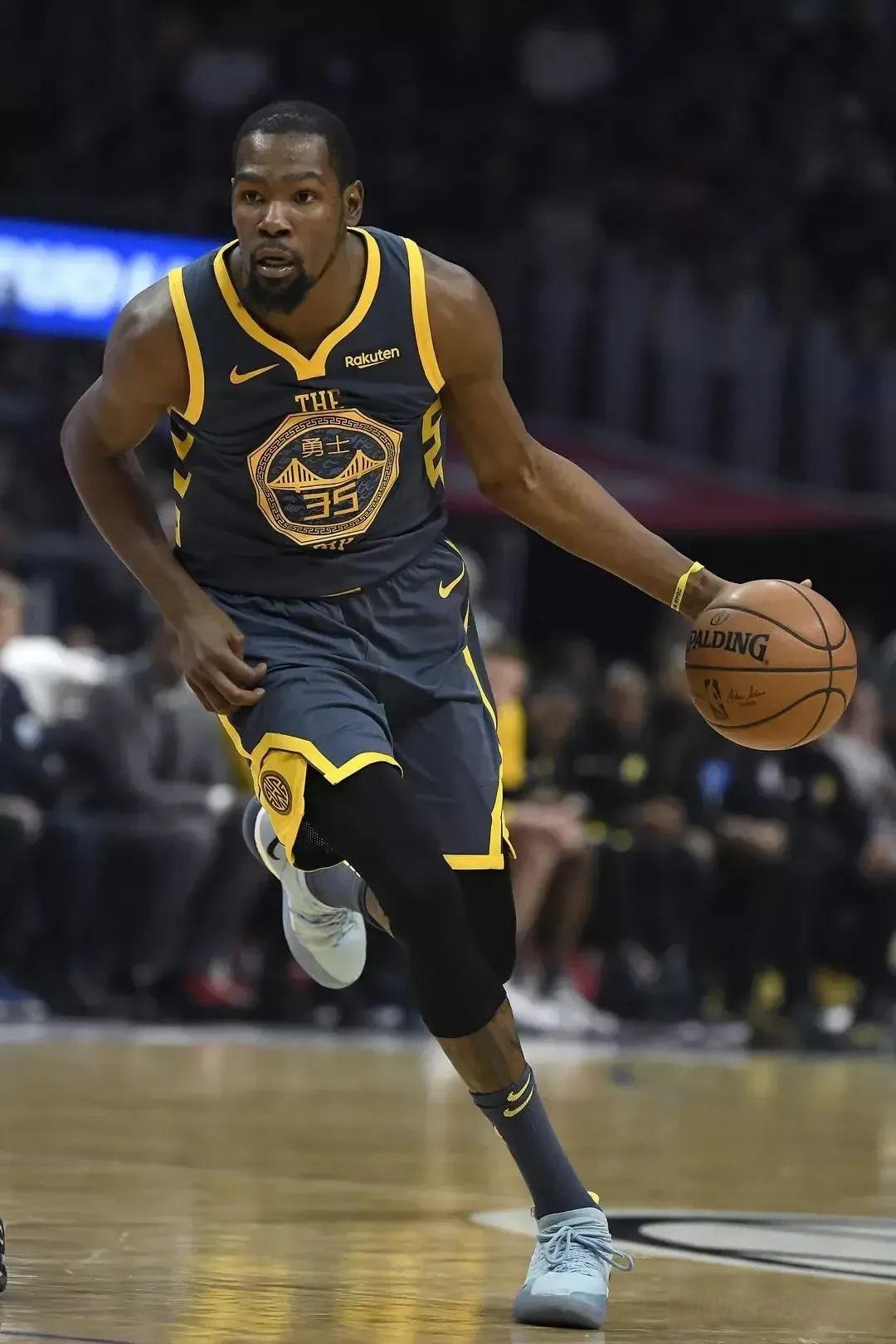 闻背后的故 闻背后的故