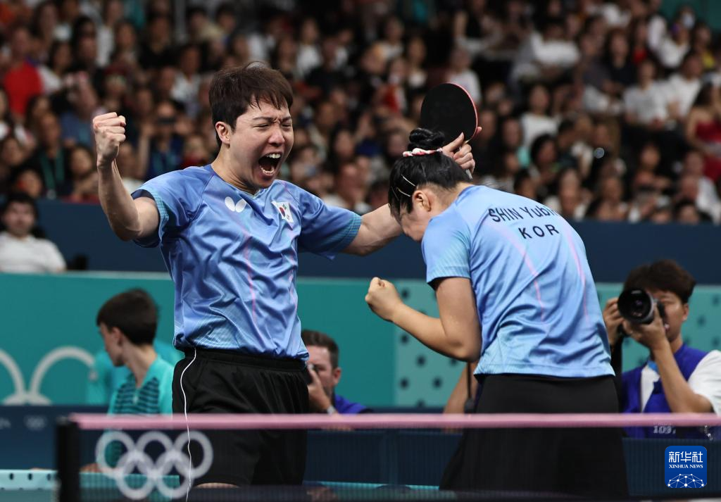 浓墨重彩的 浓墨重彩的