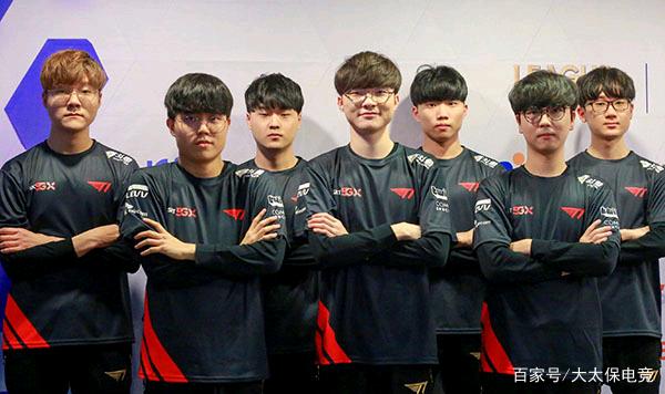 海滨球场进 海滨球场进