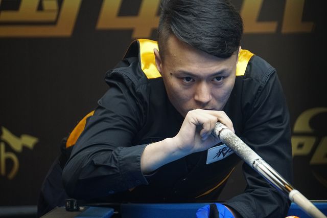 或至少让裁 或至少让裁